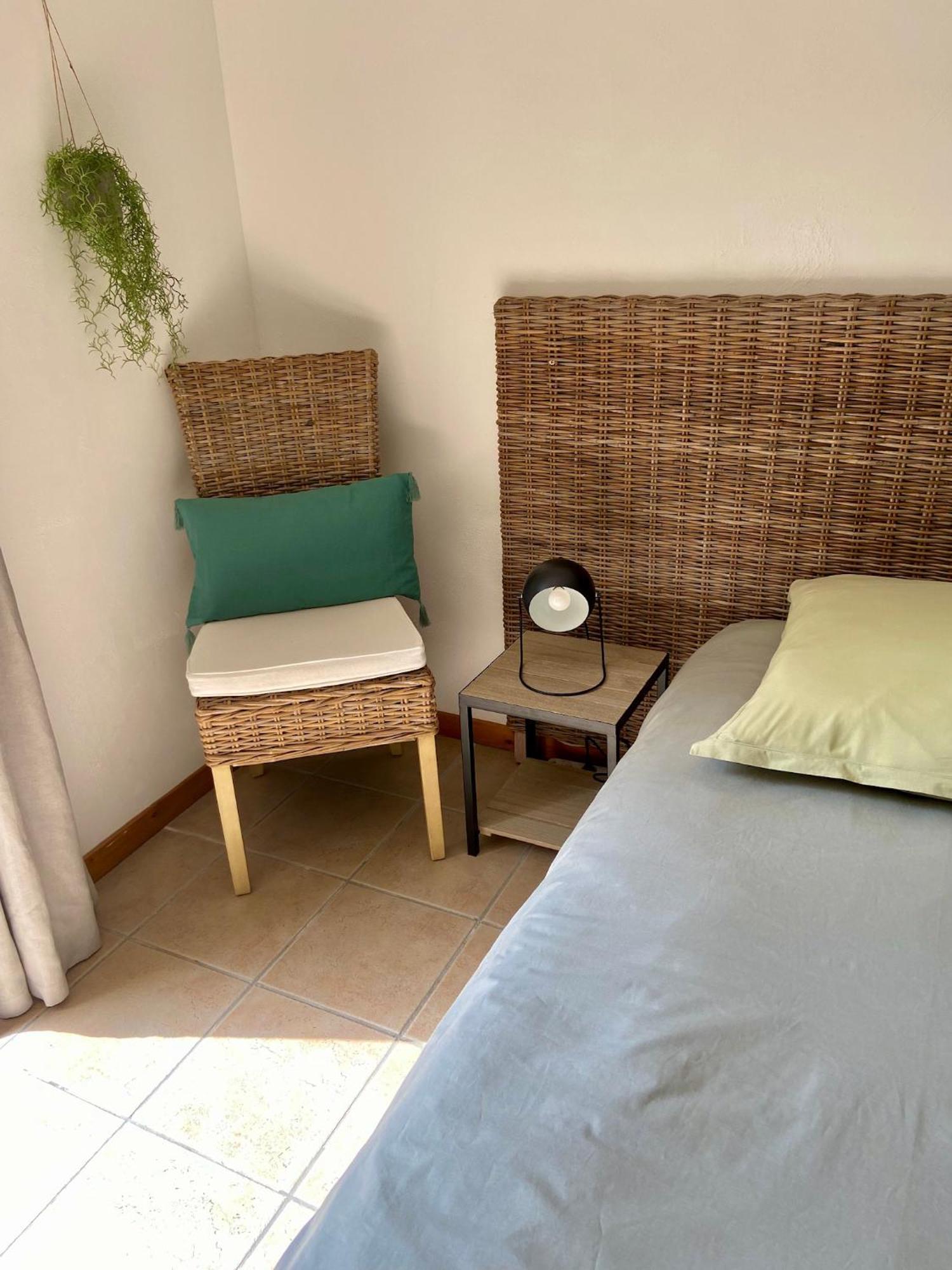 Pierres-Blanches Hotel Venasque Bilik gambar